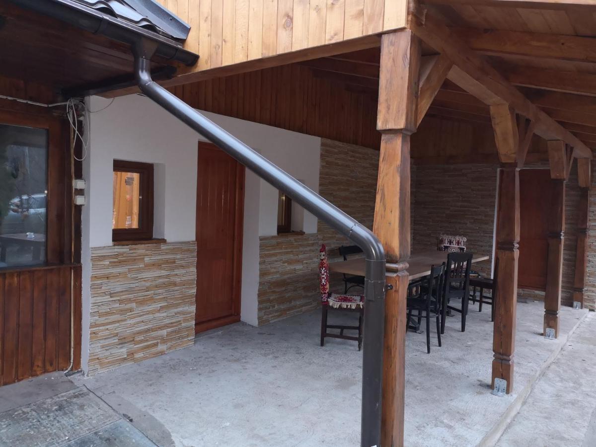 Casa Livada Bunicii Villa Tîrgu Ocna Exteriör bild